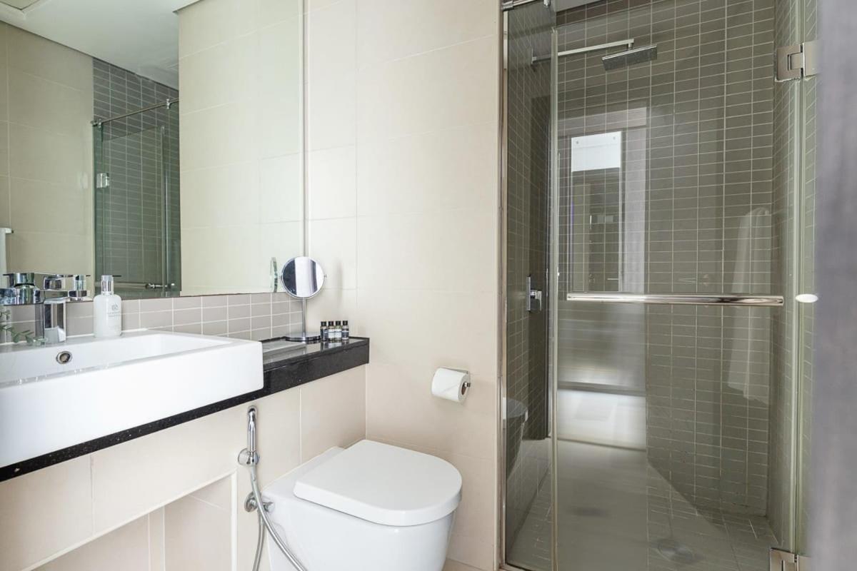 Frank Porter - Silverene Tower Apartamento *