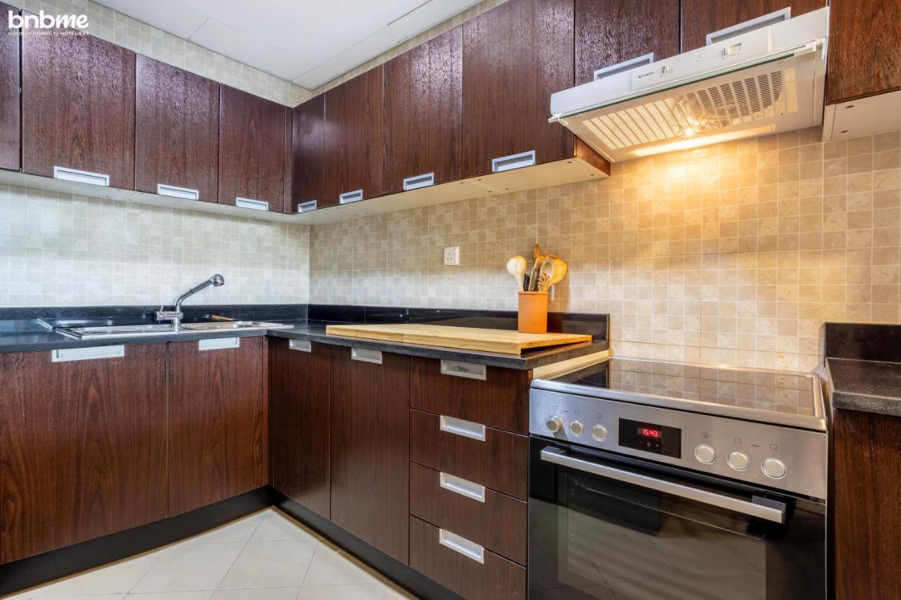 Bnbmehomes - The Medalist Apartment