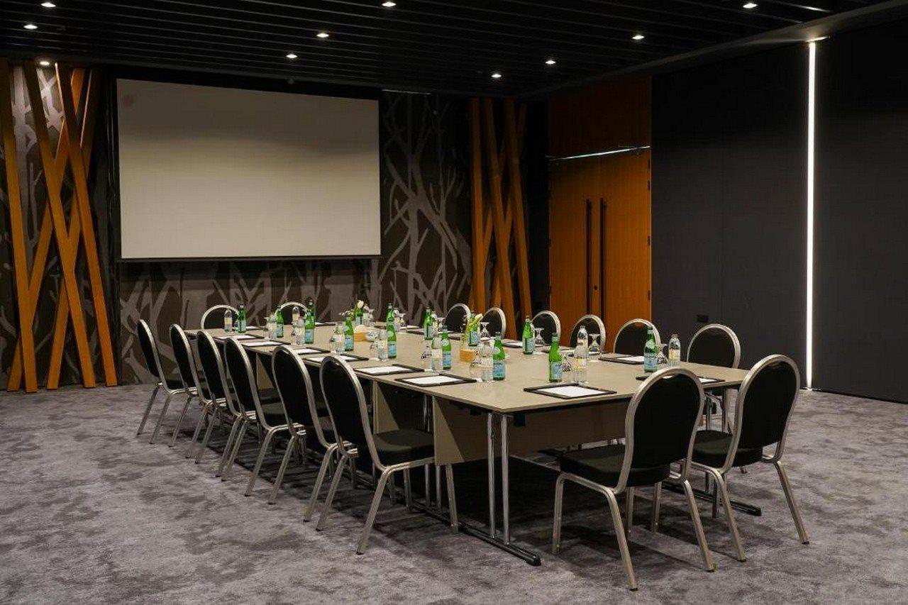 Hotel Al Khoory Sky Garden 4*