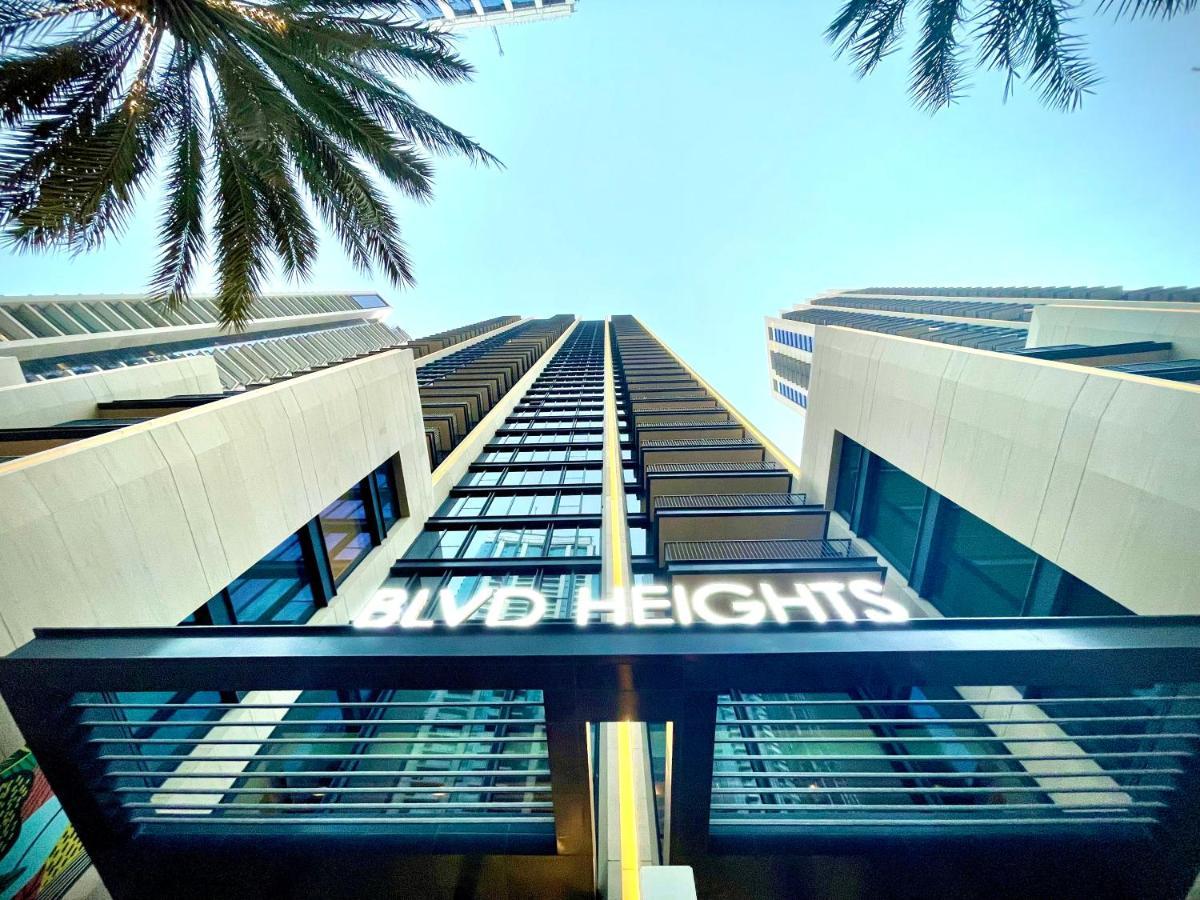 Apartment Blvd Skyview