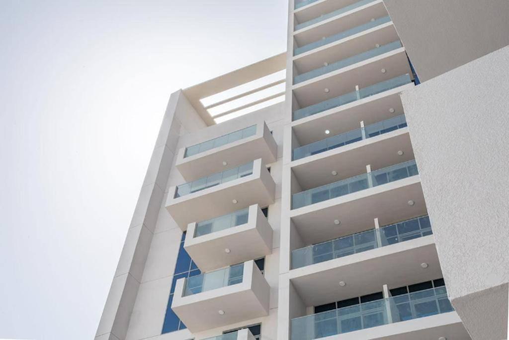 Apartment, Studio, Free Swimming Pool, Gym, Kitchen Dubai