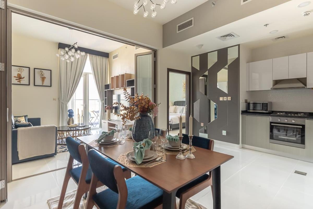 Frank Porter - Miraclz By Danube Properties * Dubai