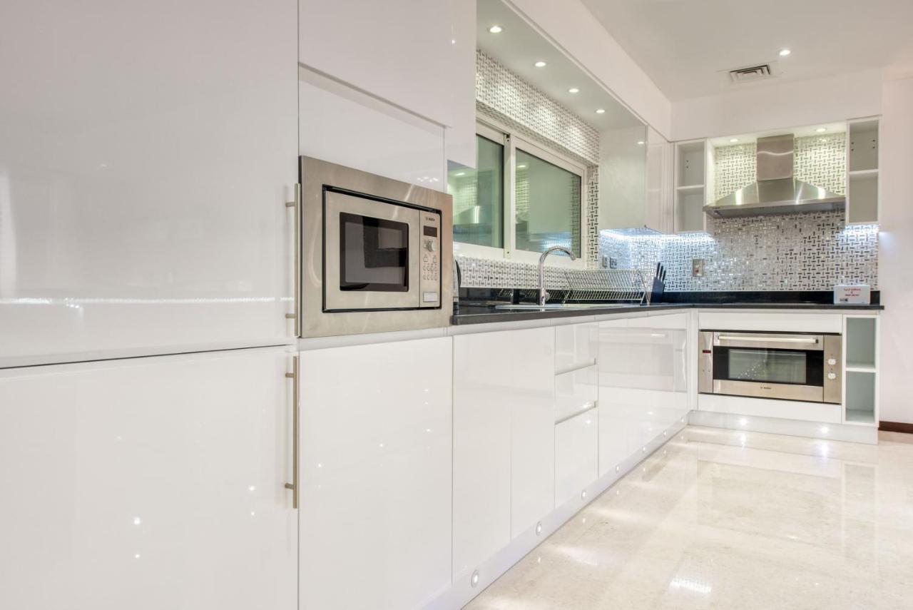 Apartment Maison Privee - Spacious Apt On Palm Jumeirah W Sea Views And Premium Facilities Access *