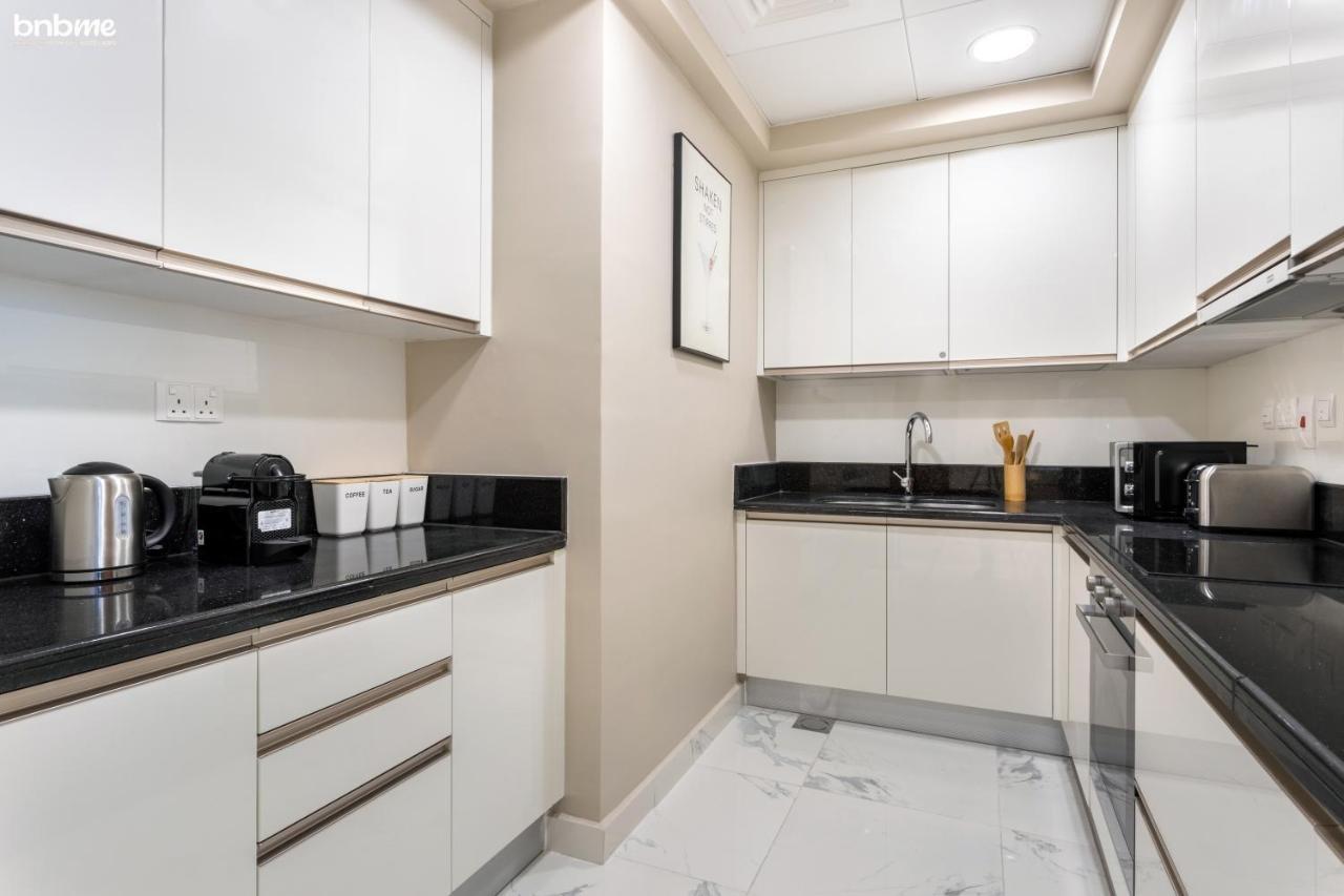Bnbmehomes - Luxury 2b Apt - Al Habtoor - Amna Tower - 5044