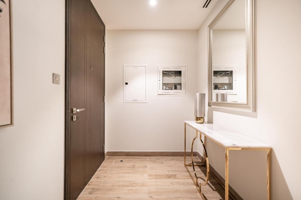 Luton - Luxury & High Floor 2br , Jumeirah Living Marina Gate 3 - 48ab07 * Dubai