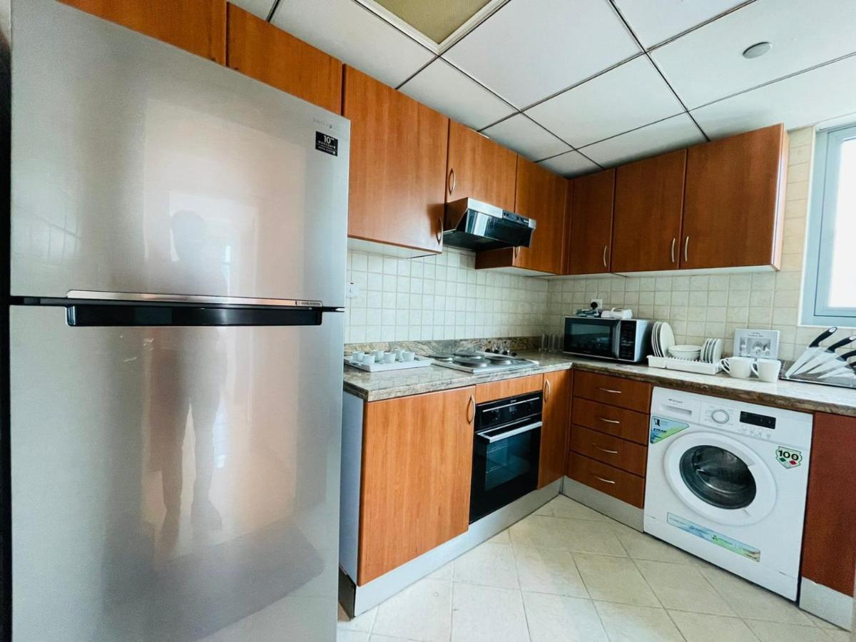 Marina 1 Bedroom Hall With Beautiful View Dubai