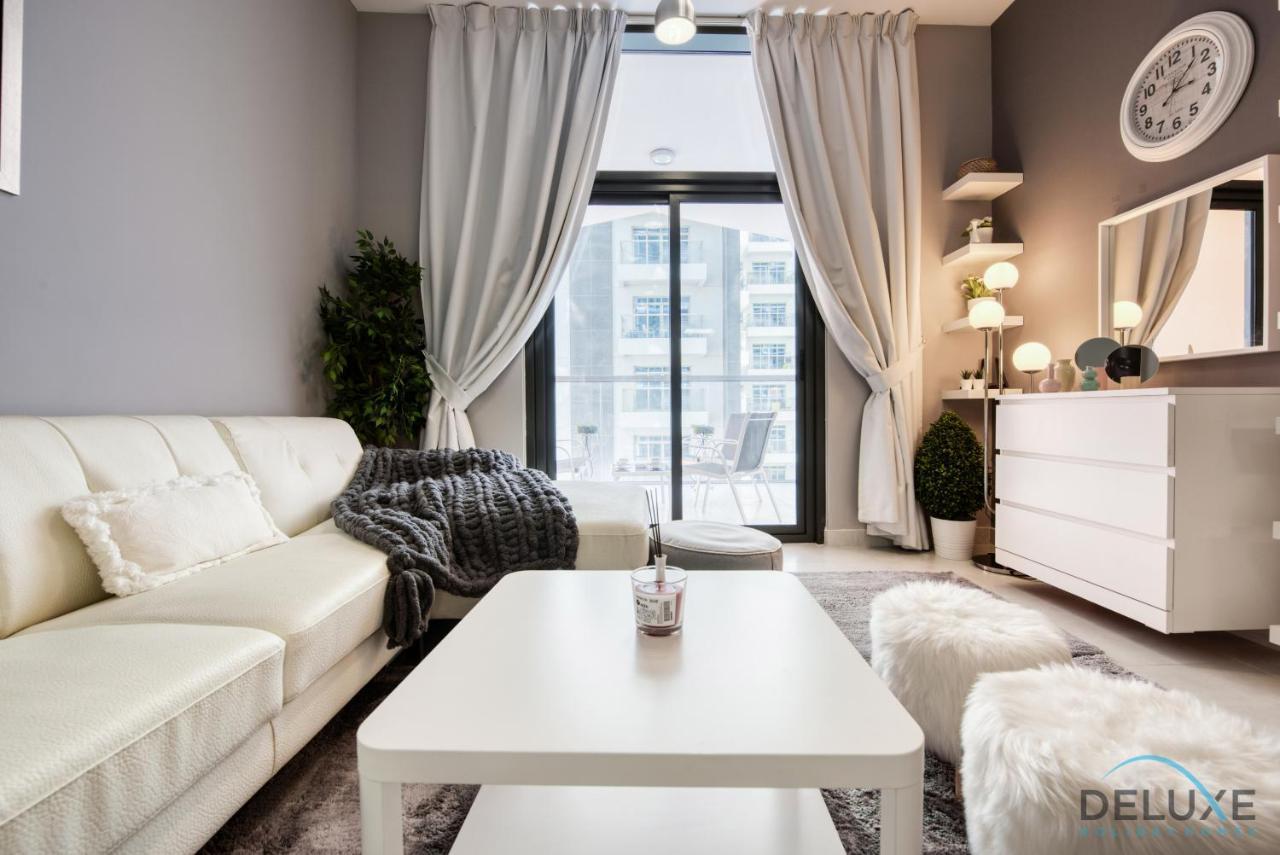 Glamorous Studio At Binghatti Stars Silicon Oasis By Deluxe Apartamento *