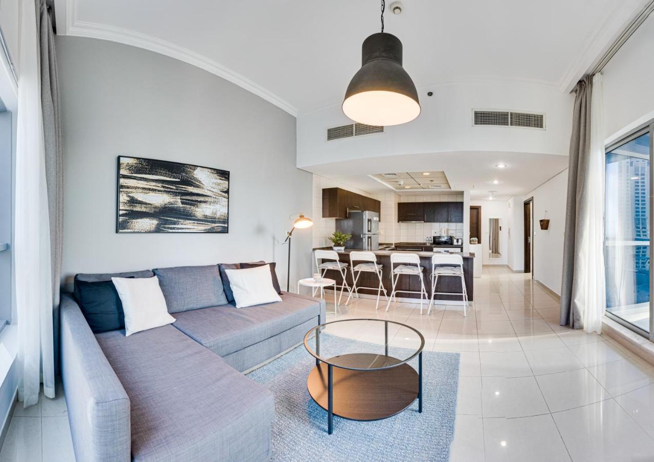 Marina View 1 Bd In Bay Central Building *