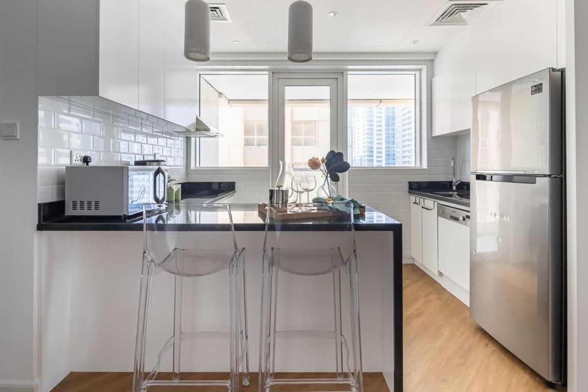 Frank Porter - Sulafa Tower Apartamento