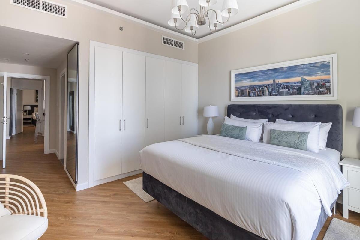 Frank Porter - Sulafa Tower Apartamento Dubai