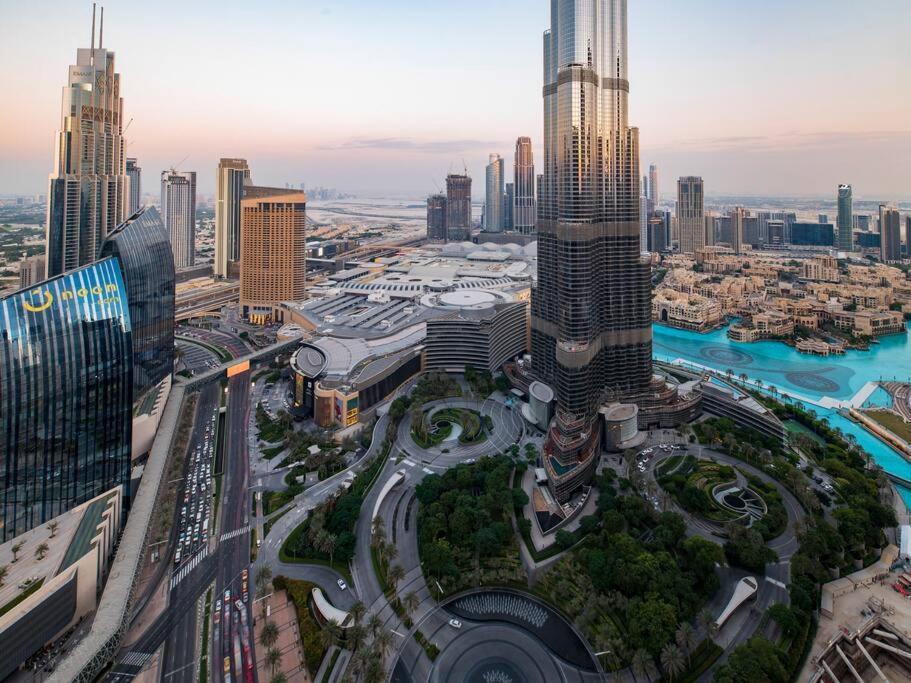 First Class 3br With Full Burj Khalifa And Fountain View Dubai