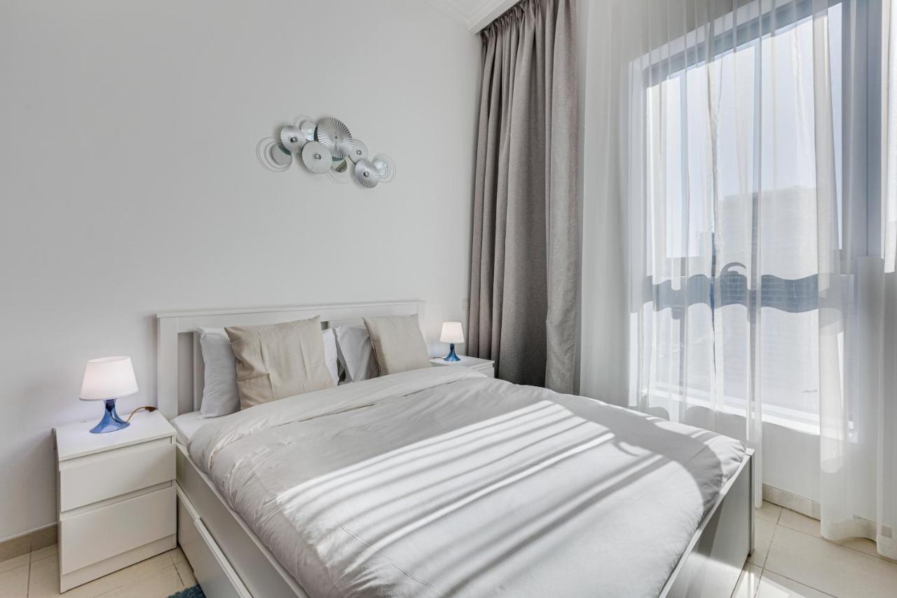Apartment Marina View 1 Bd In Bay Central Building *