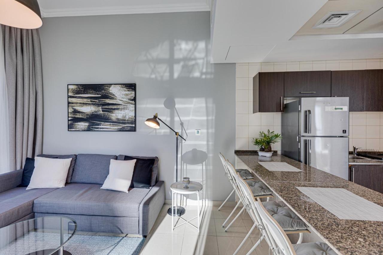 Marina View 1 Bd In Bay Central Building Apartment Dubai