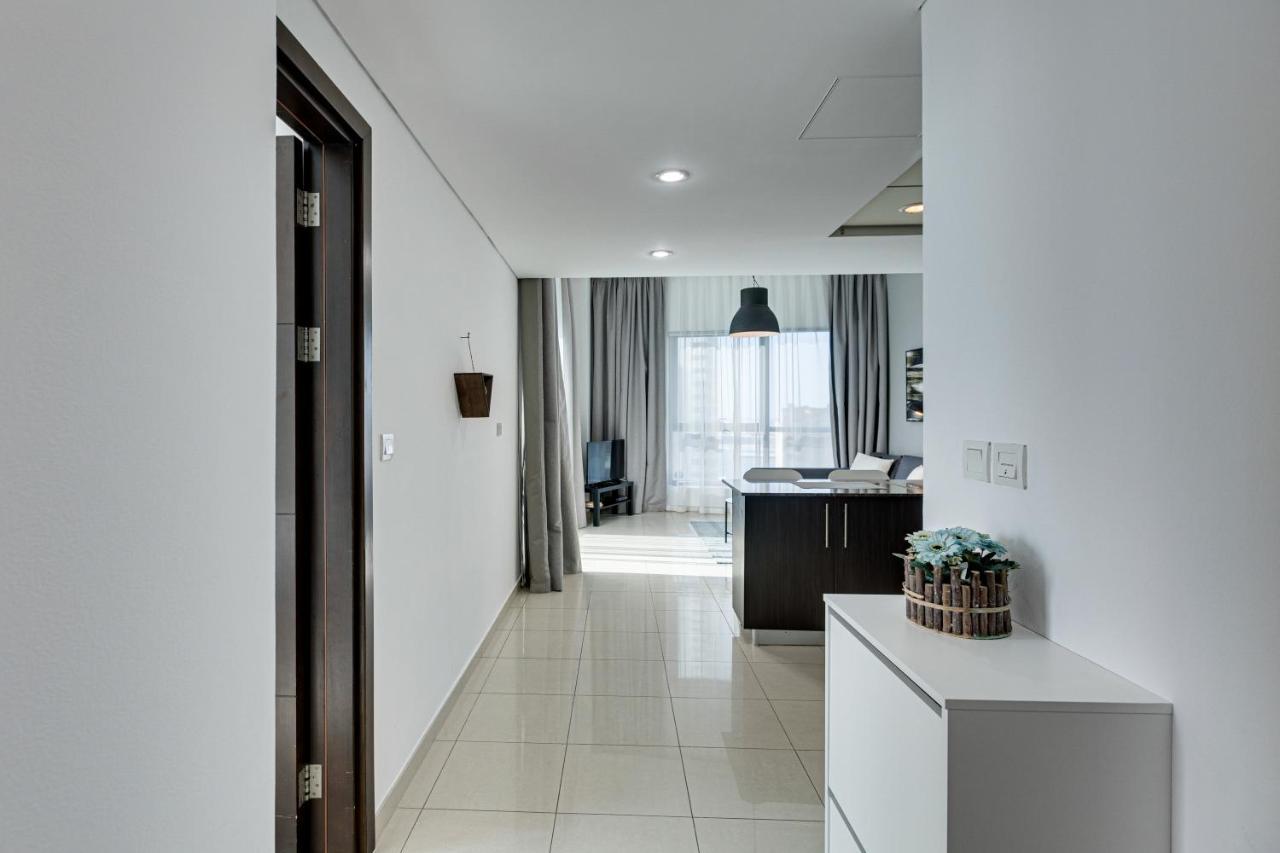Apartment Marina View 1 Bd In Bay Central Building
