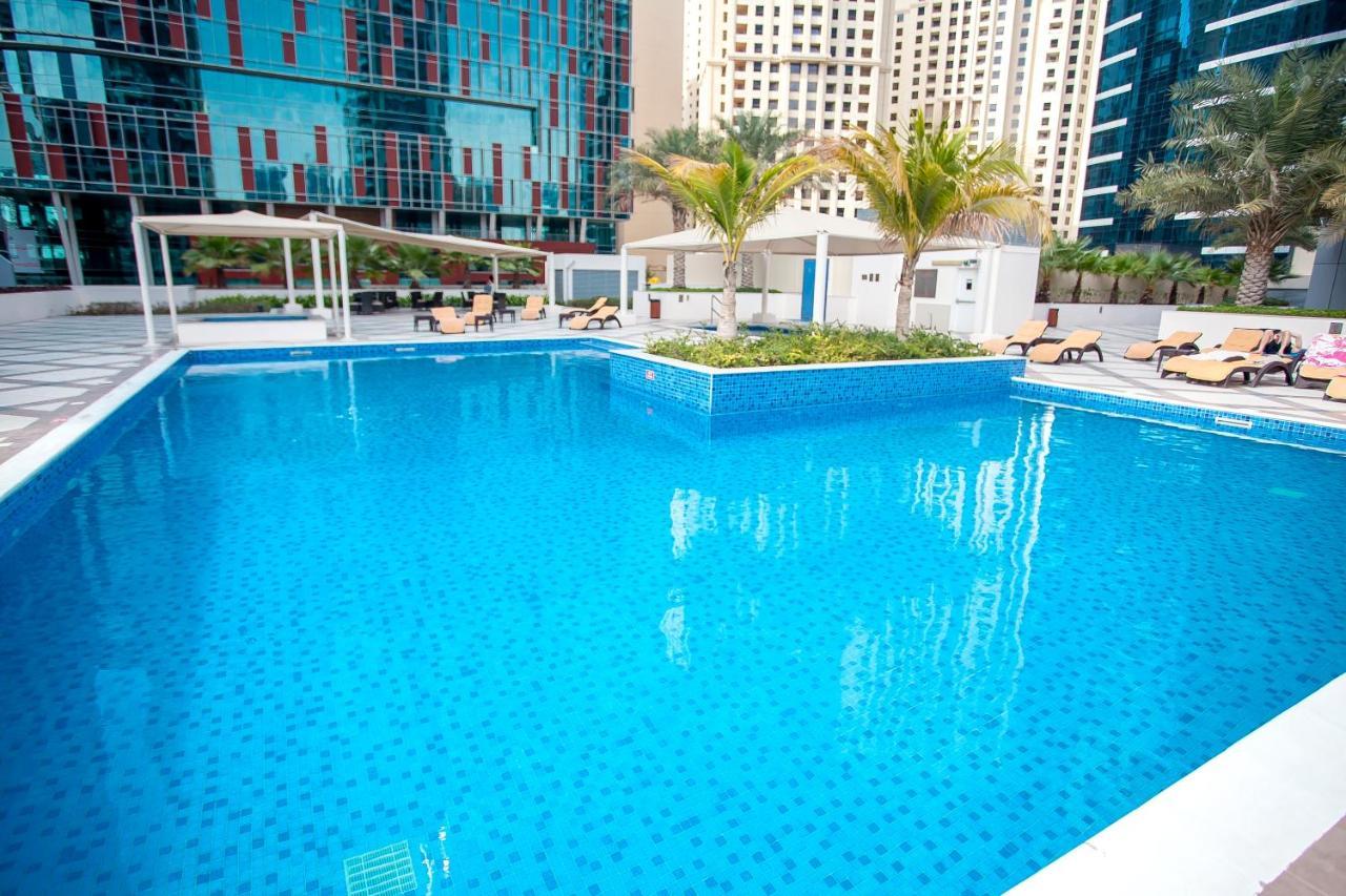 Marina View 1 Bd In Bay Central Building