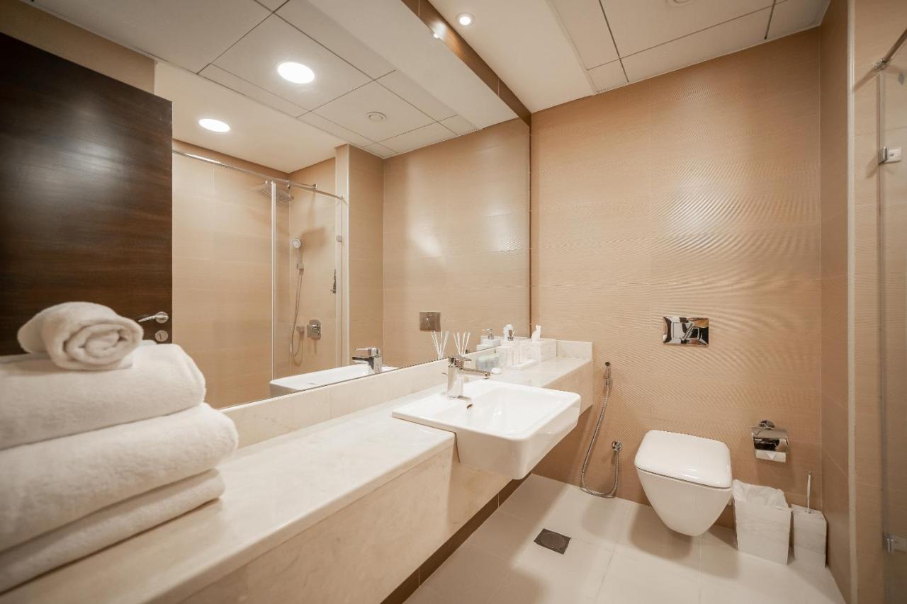 Apartment Luton - Sparkle Towers, Marina 20ab 7 Dubai
