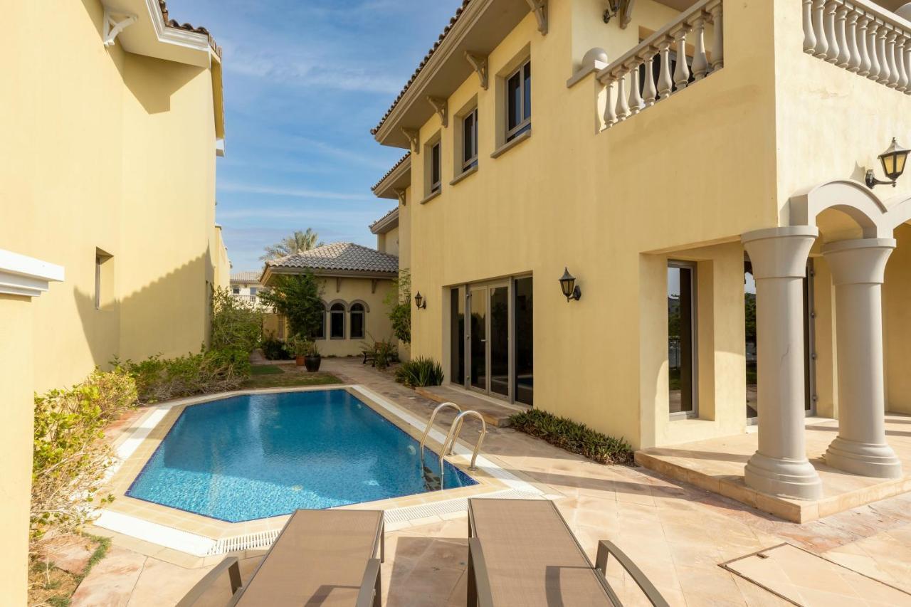 Palm Jumeirah Stunning 4bhk Dubai