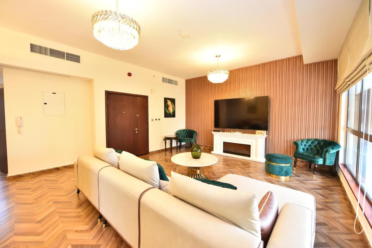 Luxury 2br In Jbr - Upgraded - Jnk Apartment *