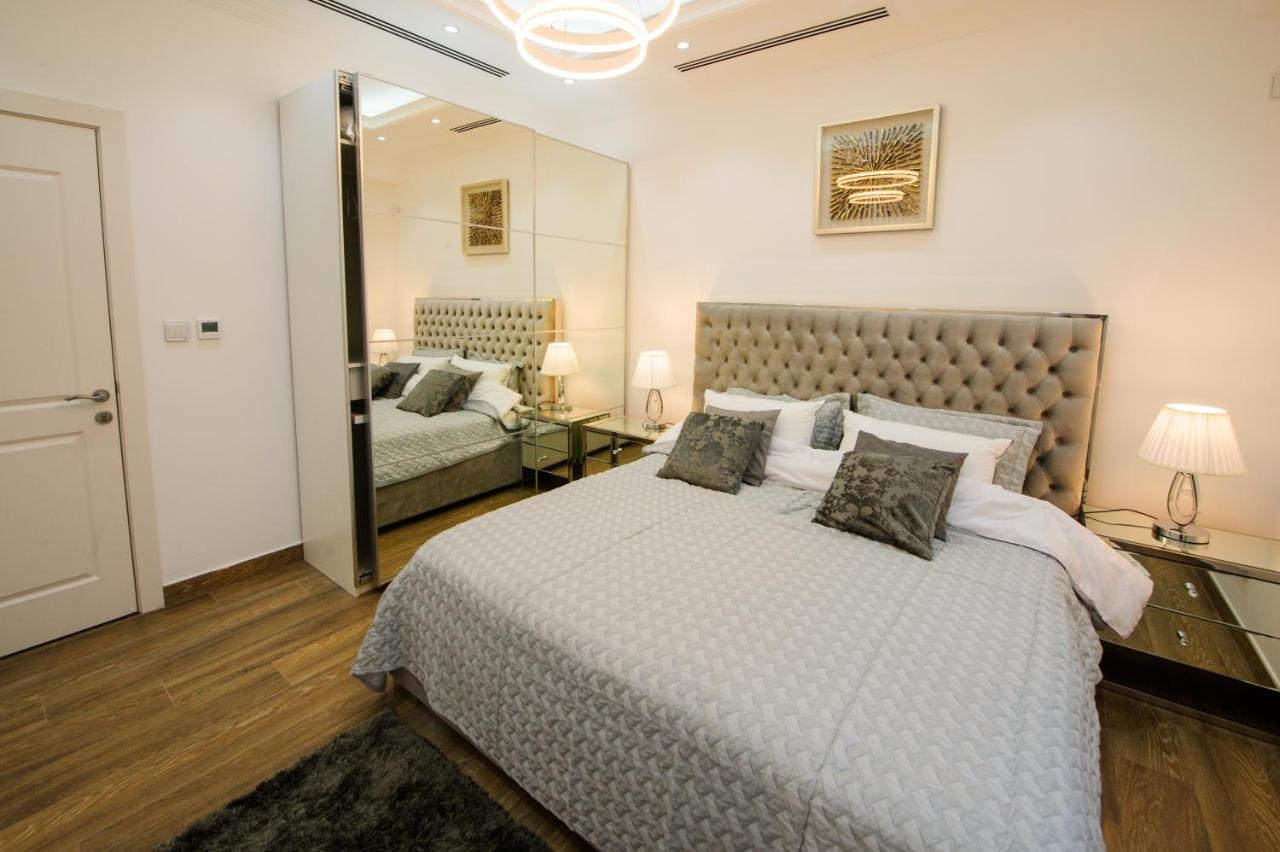 Palmbay Jbr 4 Bedroom Sea View Apartment Dubai