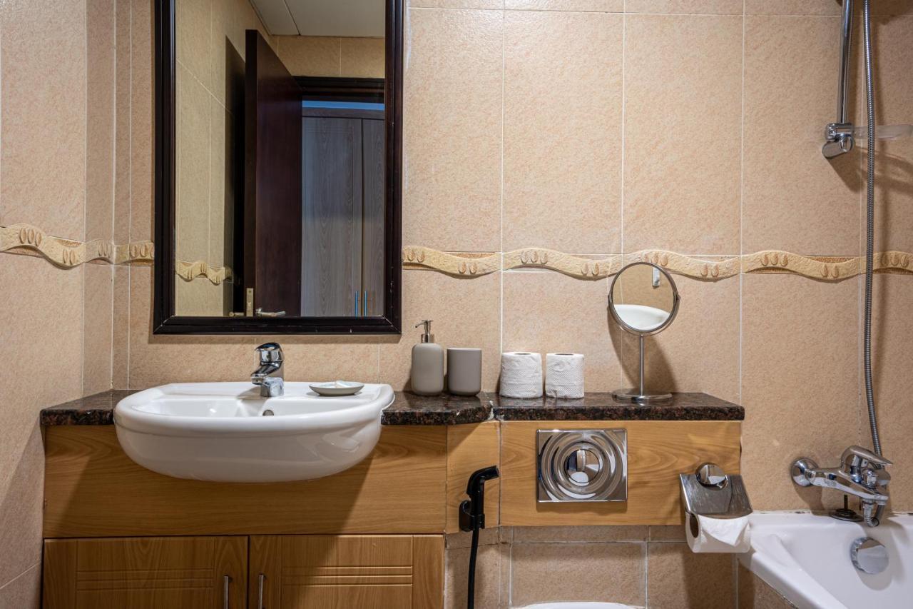 Higuests - Spacious Close To Marina Walk Daire *