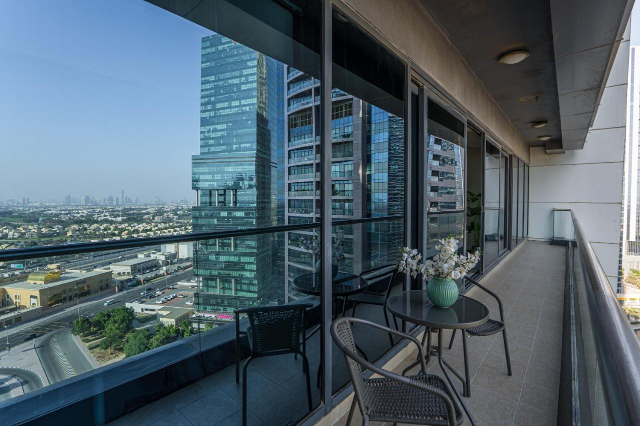 Higuests - Spacious Close To Marina Walk Daire