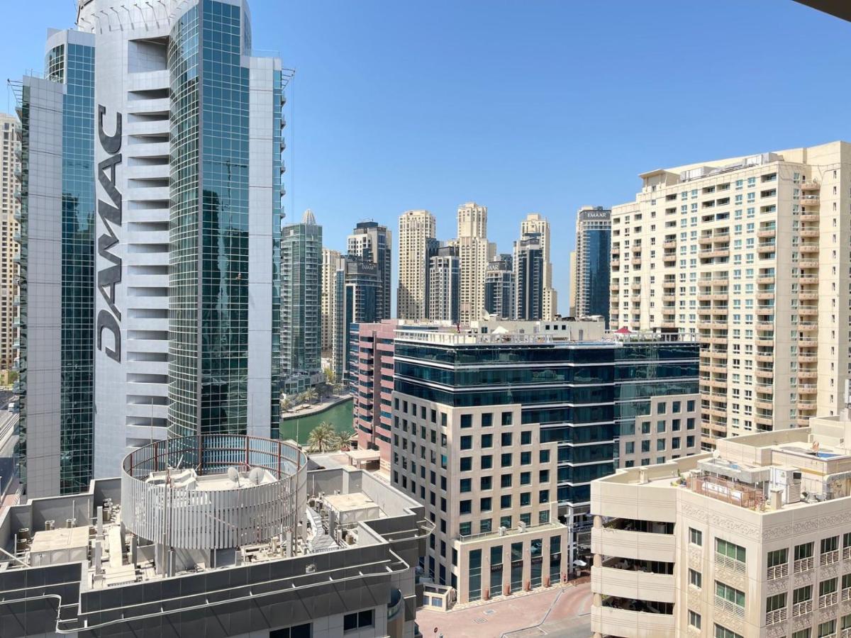 Homestay Luxury With Marina View Close To Jbr And Metro With Shared Kitchen