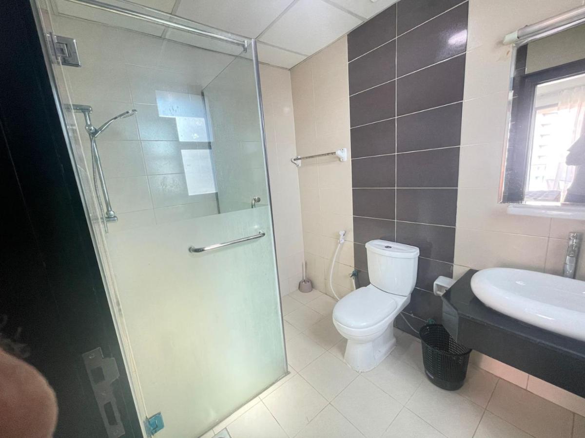 Hospedagem domiciliar Luxury With Marina View Close To Jbr And Metro With Shared Kitchen