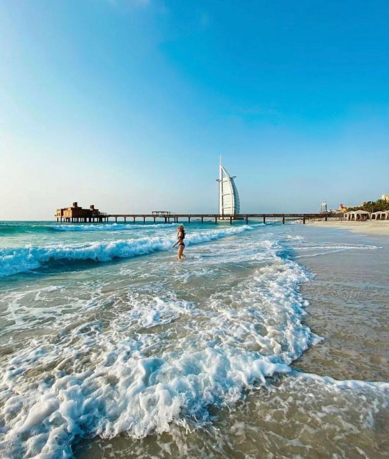 Luxury With Marina View Close To Jbr And Metro With Shared Kitchen Dubai