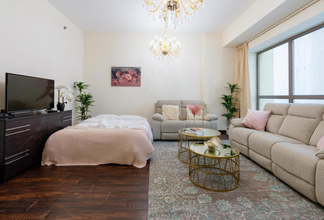 Spacious 5 Beds 3 Min From The Jbr Apartment