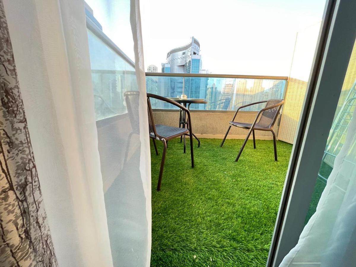 Homestay Private Gorgeous With Marina View With Shared Kitchen In Shared *