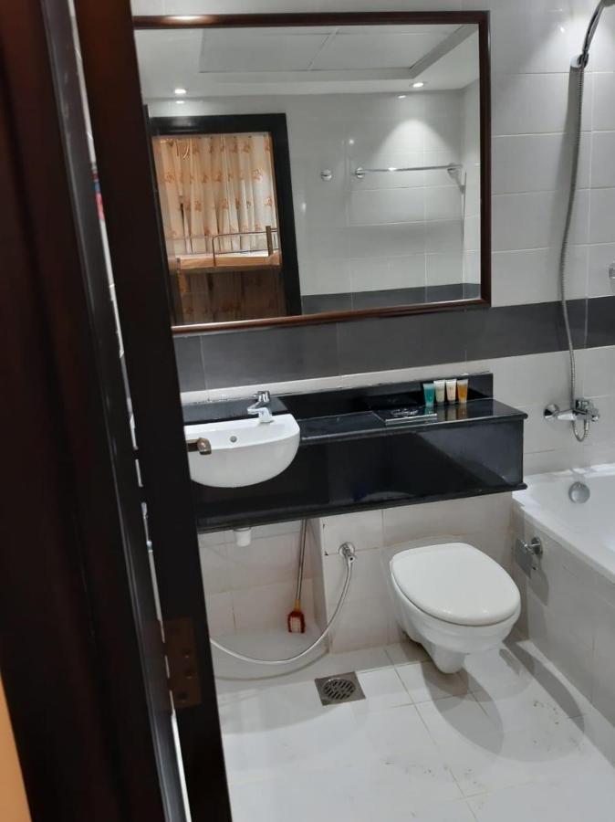Decent Boys In Center Of Bur Next To Burjuman Metro Station With Free Facilities Hostel
