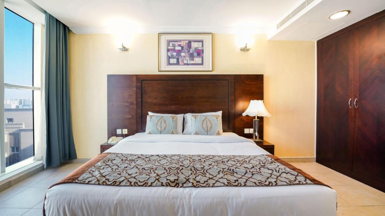 Residences - Serviced Al Barsha 2*