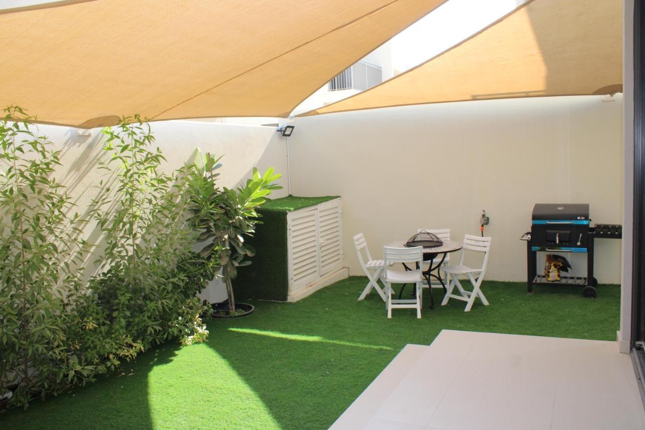 Smart Living * Dubai