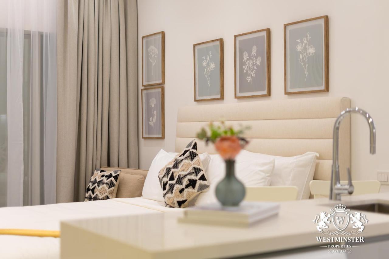 Apartment Westminster Burj Al Nujoom *