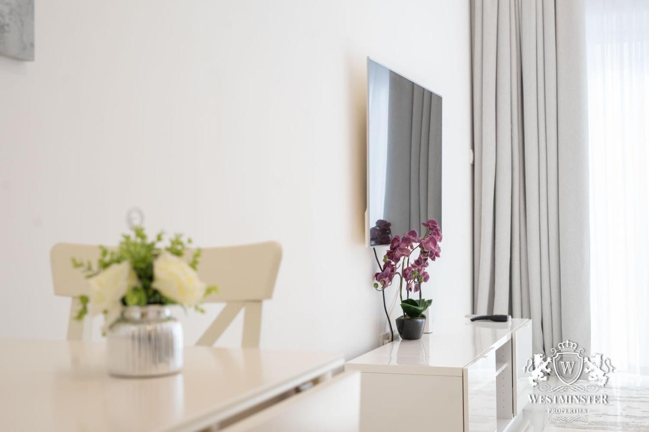 Apartment Westminster Burj Al Nujoom