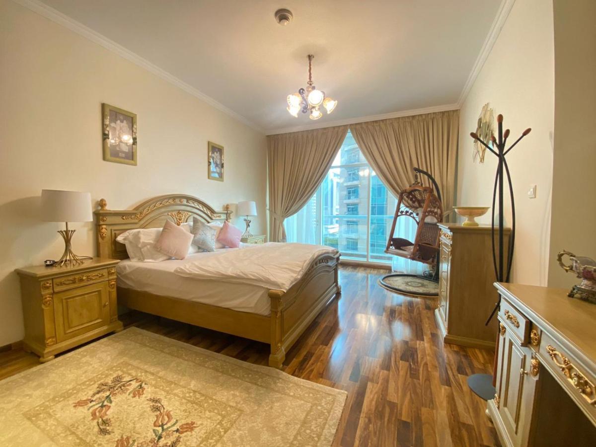 Durrani Homes - Cozy 1br At Nujoom Tower Besides Mall & Burj Khalifa Apartment Dubai