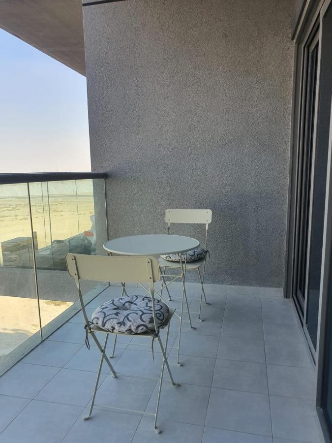 Cozy 1-bedroom In South With Pool Apartment Dubai