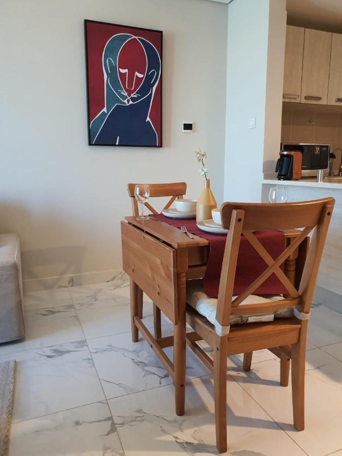 Cozy 1-bedroom In South With Pool Apartment Dubai