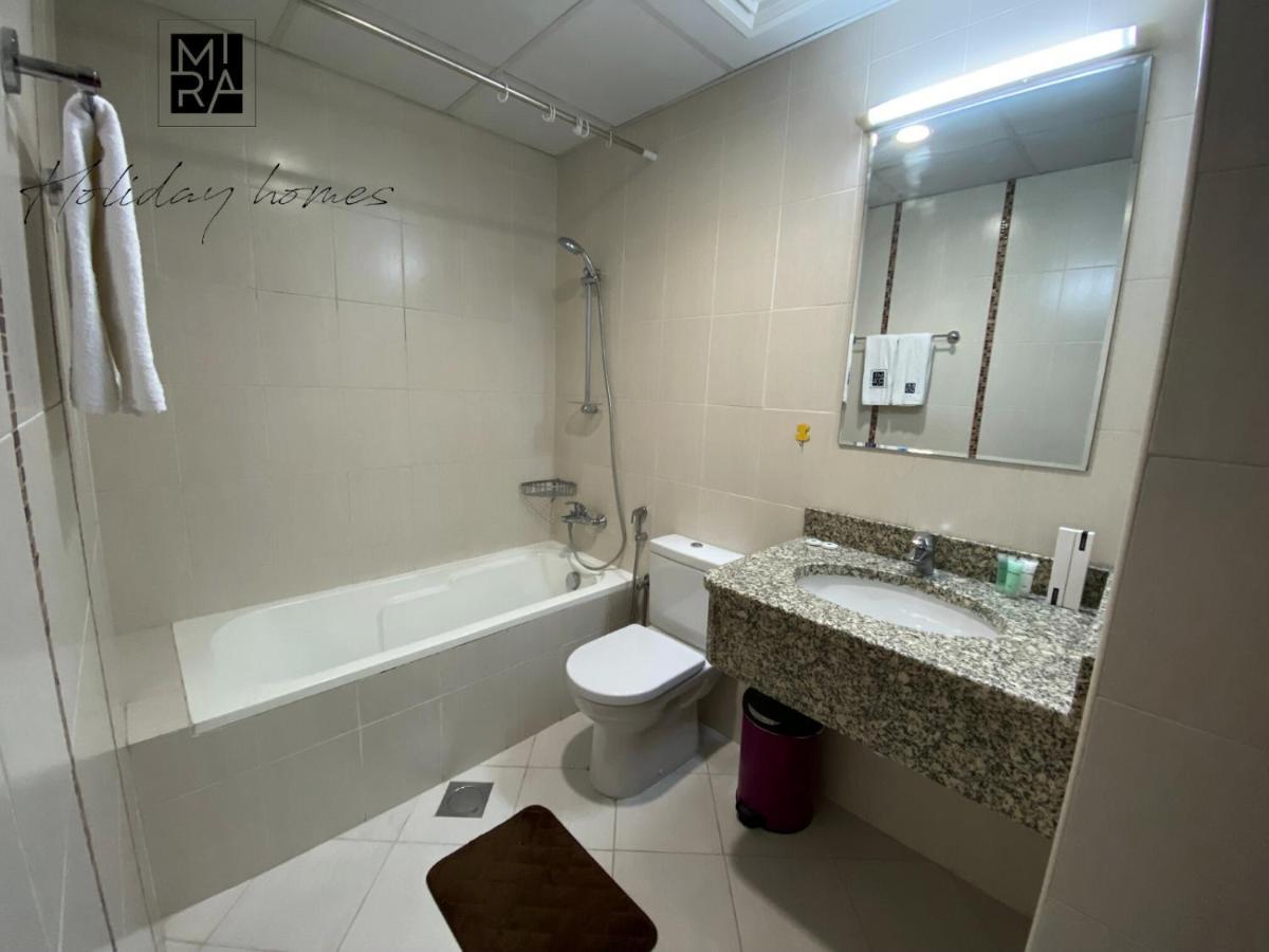 Mira Homes - Serviced 1 Bedroom With Creek View Apartment Dubai