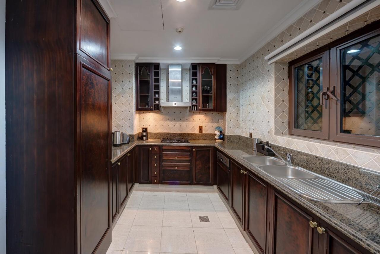 Daire Durrani Homes - Persian Luxury At Souk Al Bahar With Private Jaccuzi *