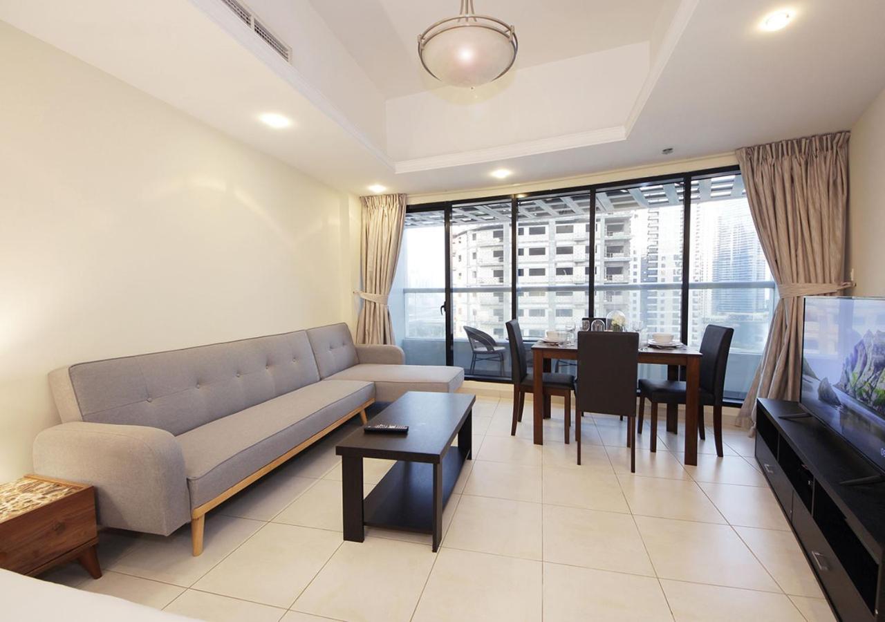 Daire Rh- Cozy Studio, Al Waleed , Cluster R, Jlt Dubai