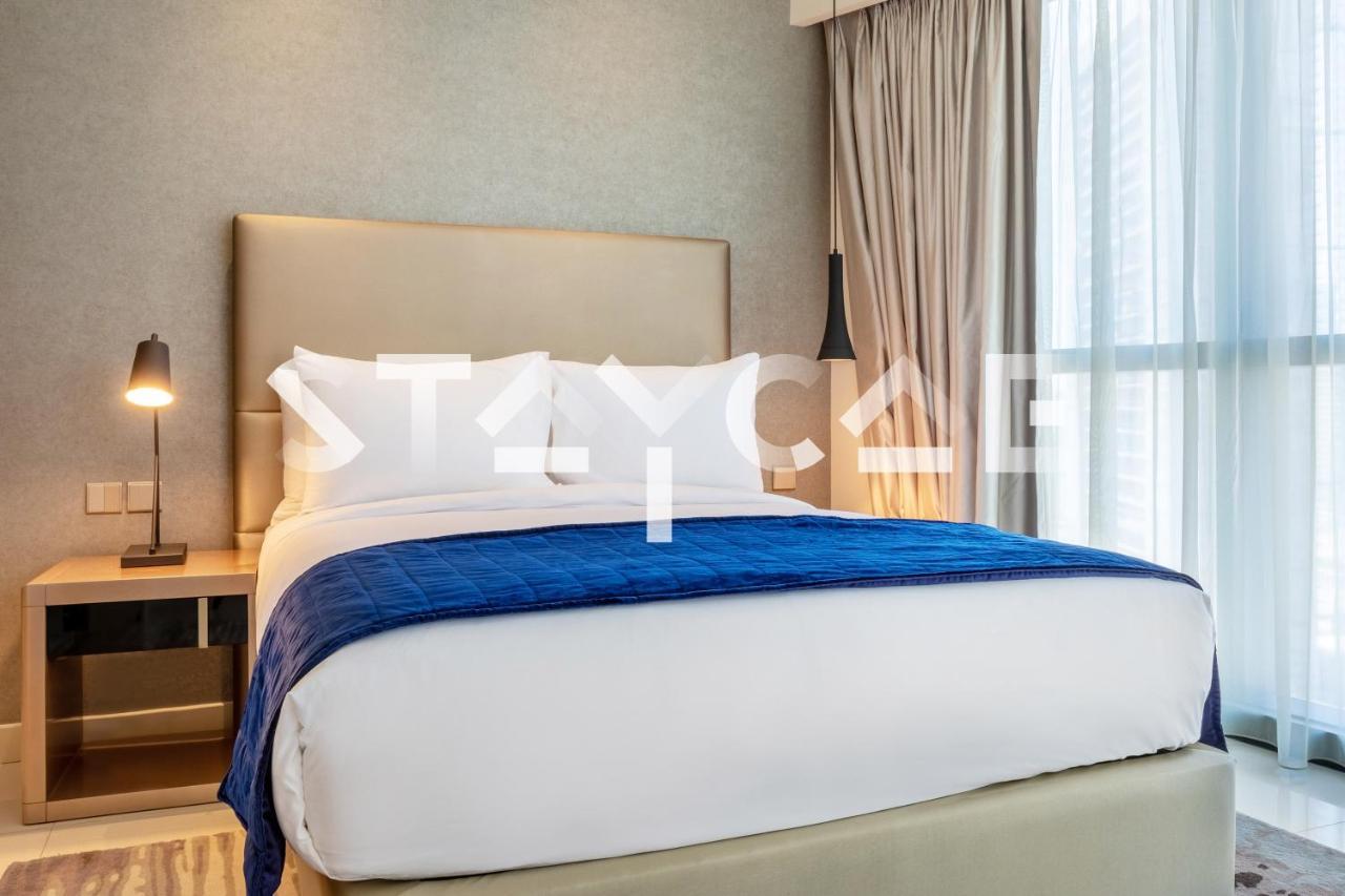 Staycae Paramount Towers *