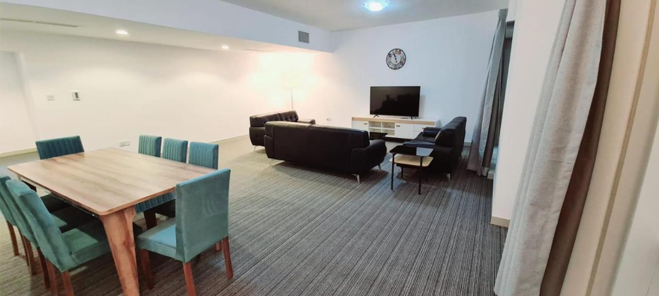 Havana Homes In Al Garhoud Apartment *