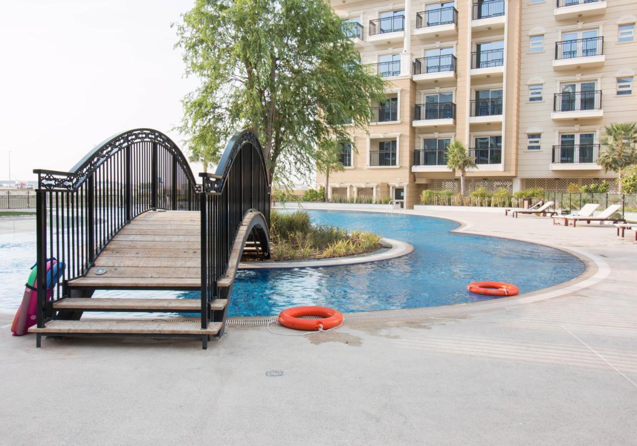 Furnished Studio, Close To Amenties! - Resortz 11 *