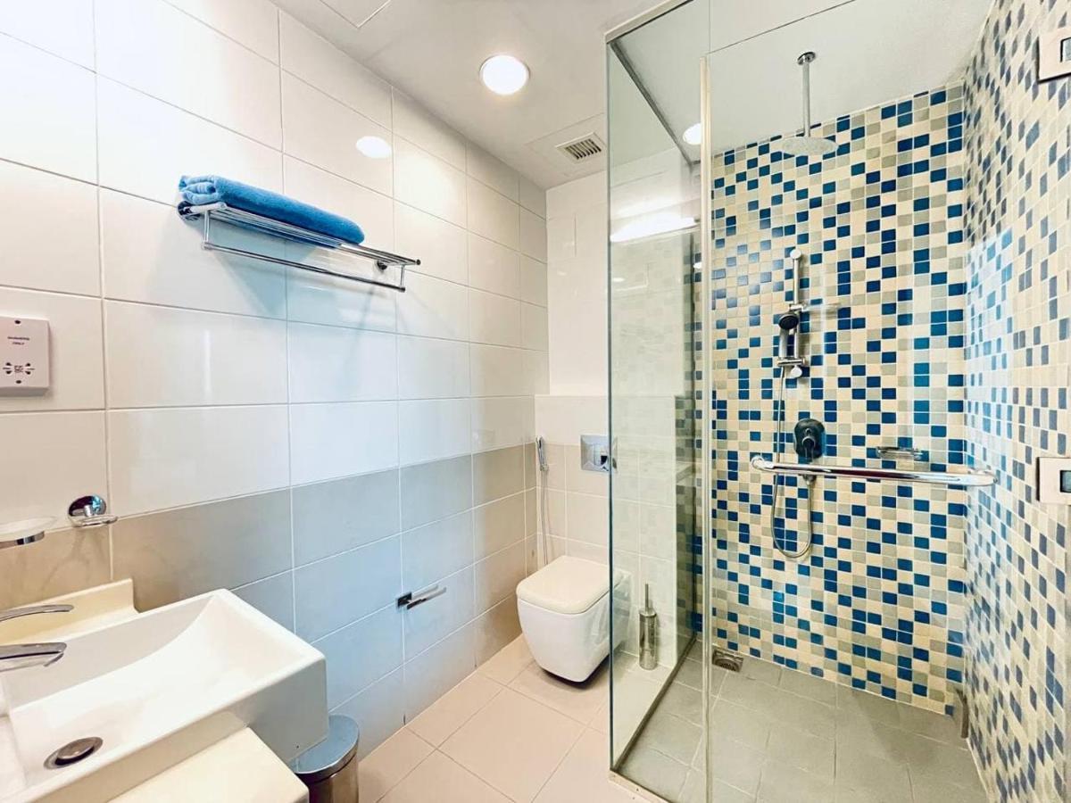Luxury Apartmens Palm Jumeirah - Azure , Sea View ,free Pool,parking * Dubai