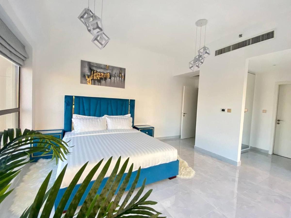 Luxury Jbr , Beach , Pool , Parking Apartment Dubai