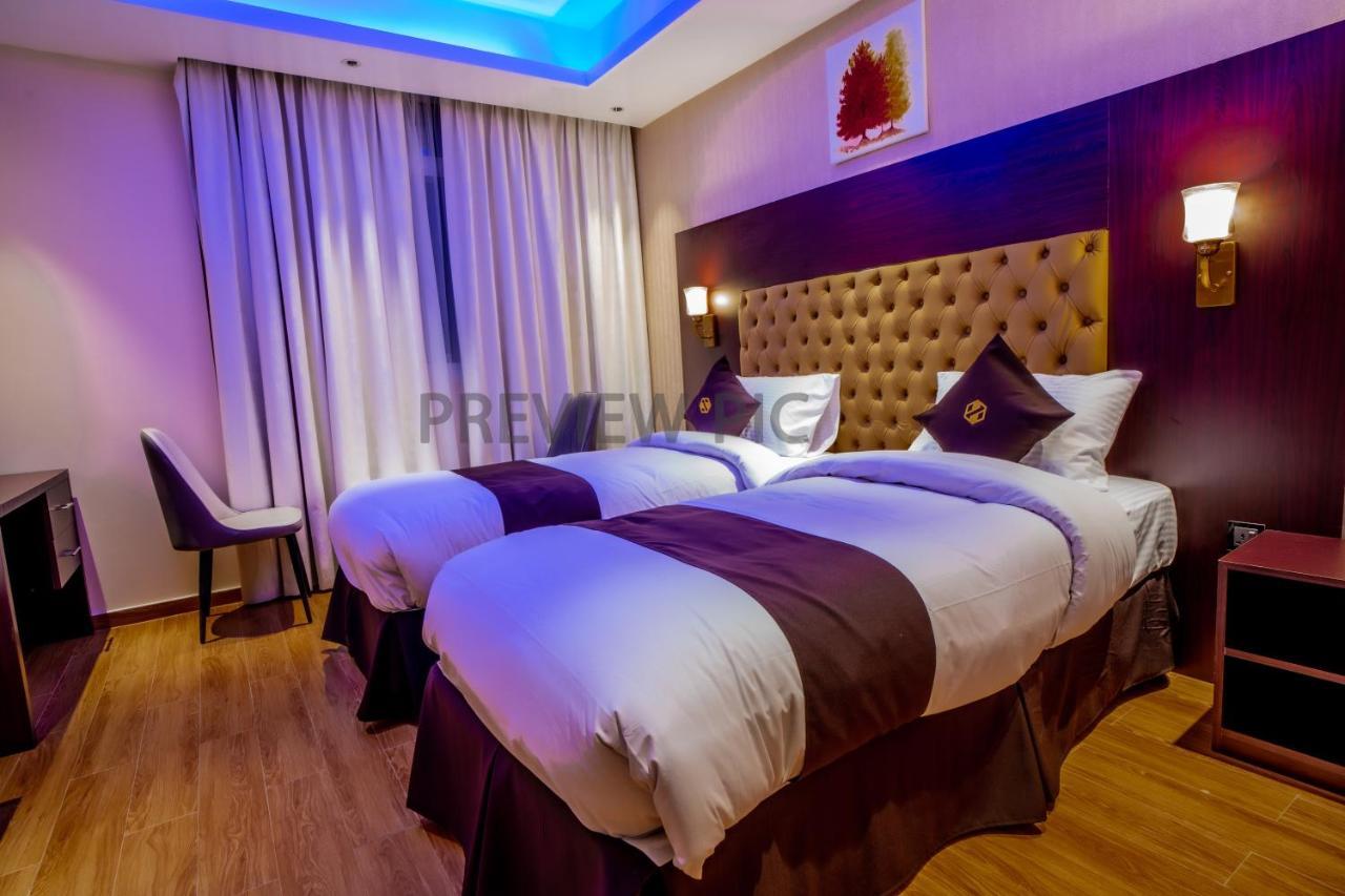 Raha Grand Otel Dubai