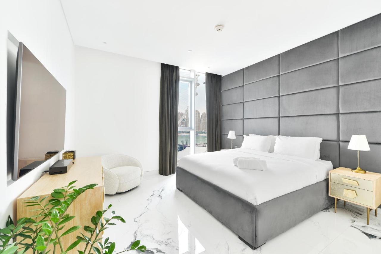 Luxurious 3 Bedroom W Maidroom In Bluewaters Island Apartment