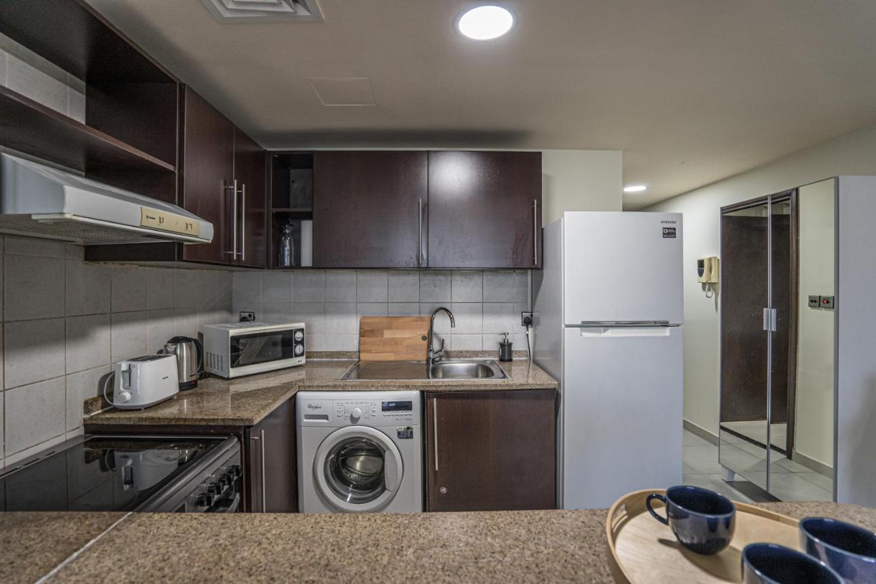Higuests - Modern With Incredible Skyline View Apartment *