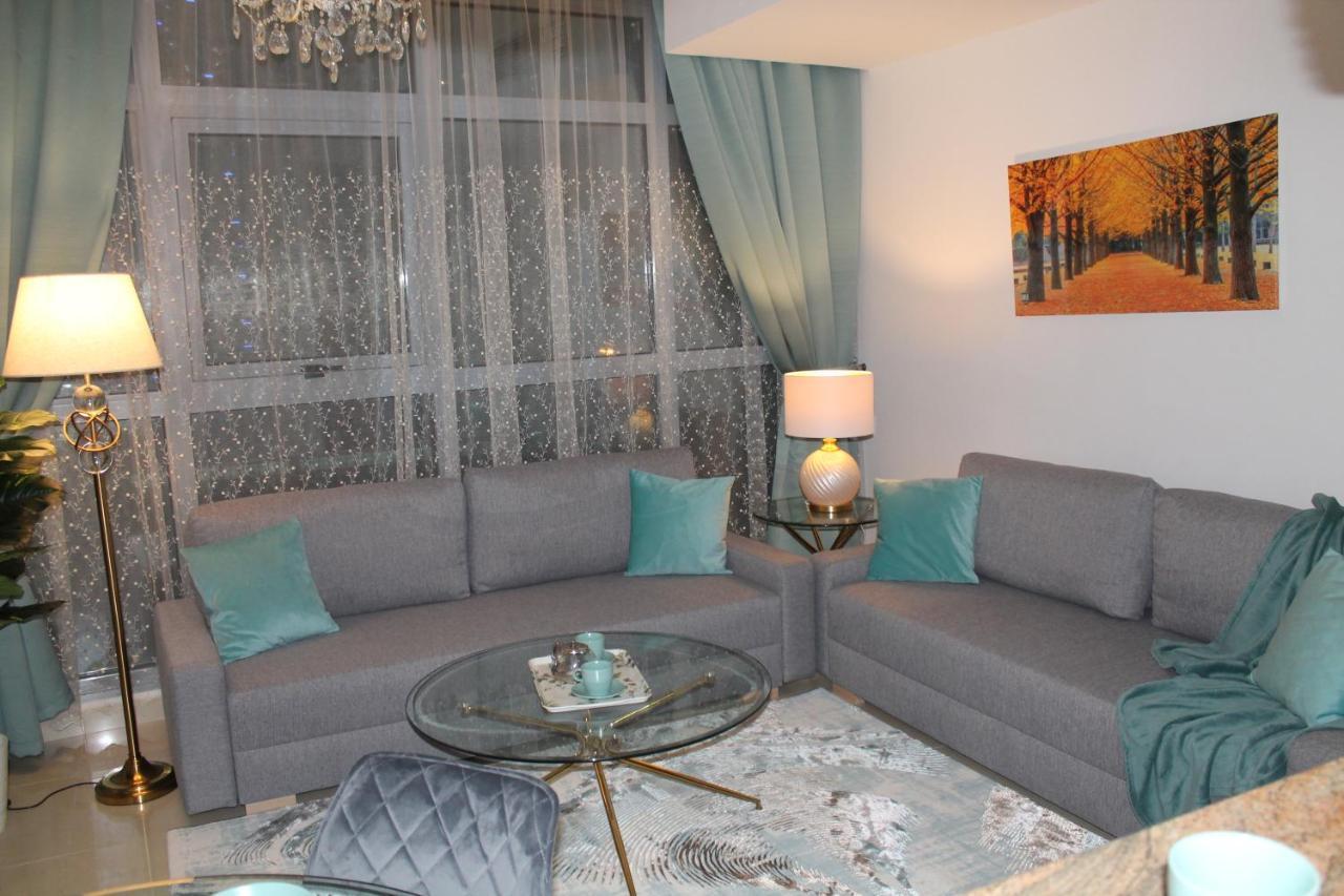 Newly Furnished One Bedroom Next To Metro & In Marina Apartment